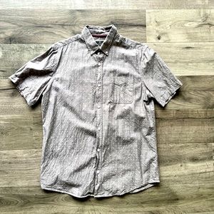 Collared shirt sleeve grey cross pattern medium